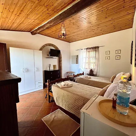 Farm stay Podere Scoldasu - Diana